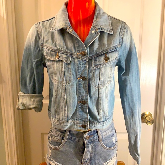 Forever 21 Premium Denim Jacket 💥 - Picture 2 of 8